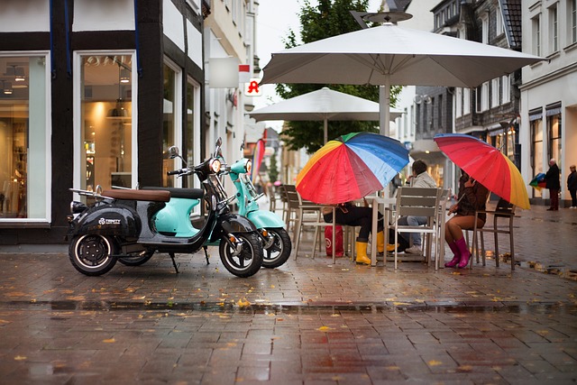 dáždniky na ulici